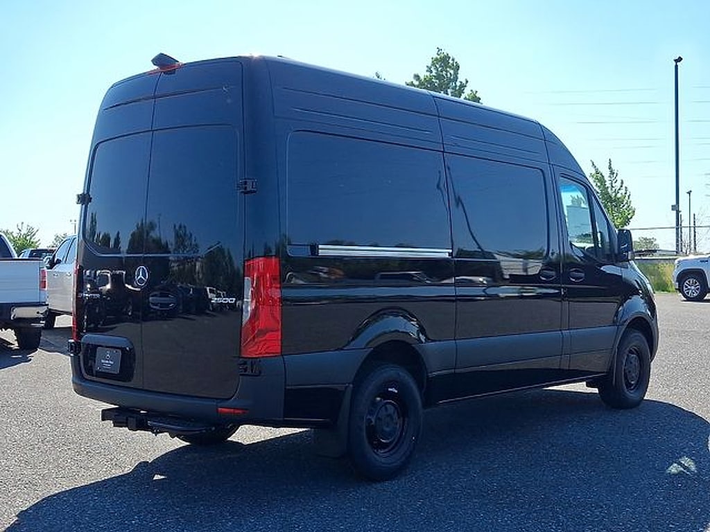 New 2026 Mercedes-Benz Sprinter 2500 Standard Roof 4-Cyl Diesel Van Cargo Van