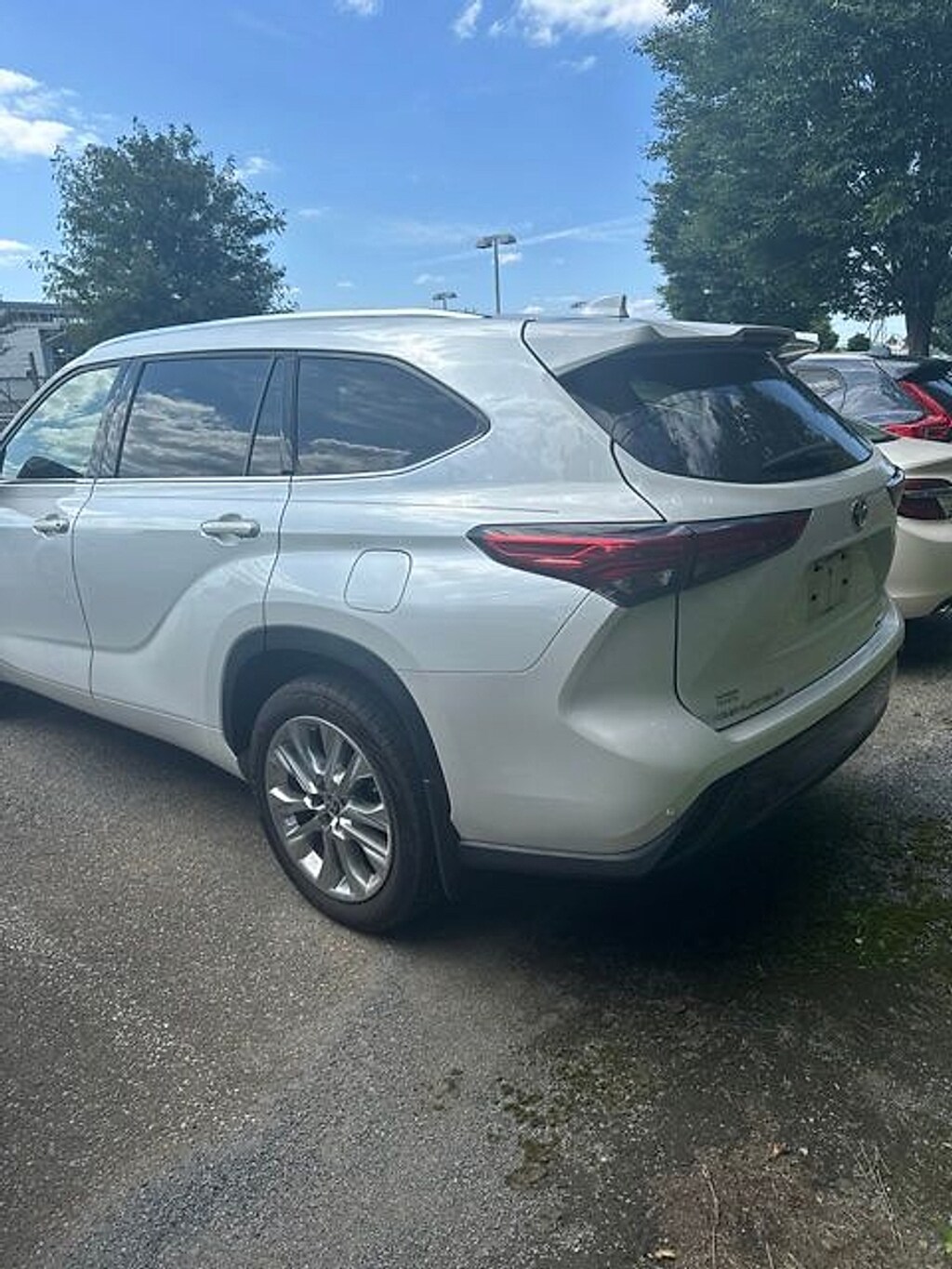 Used 2023 Toyota Highlander Limited SUV