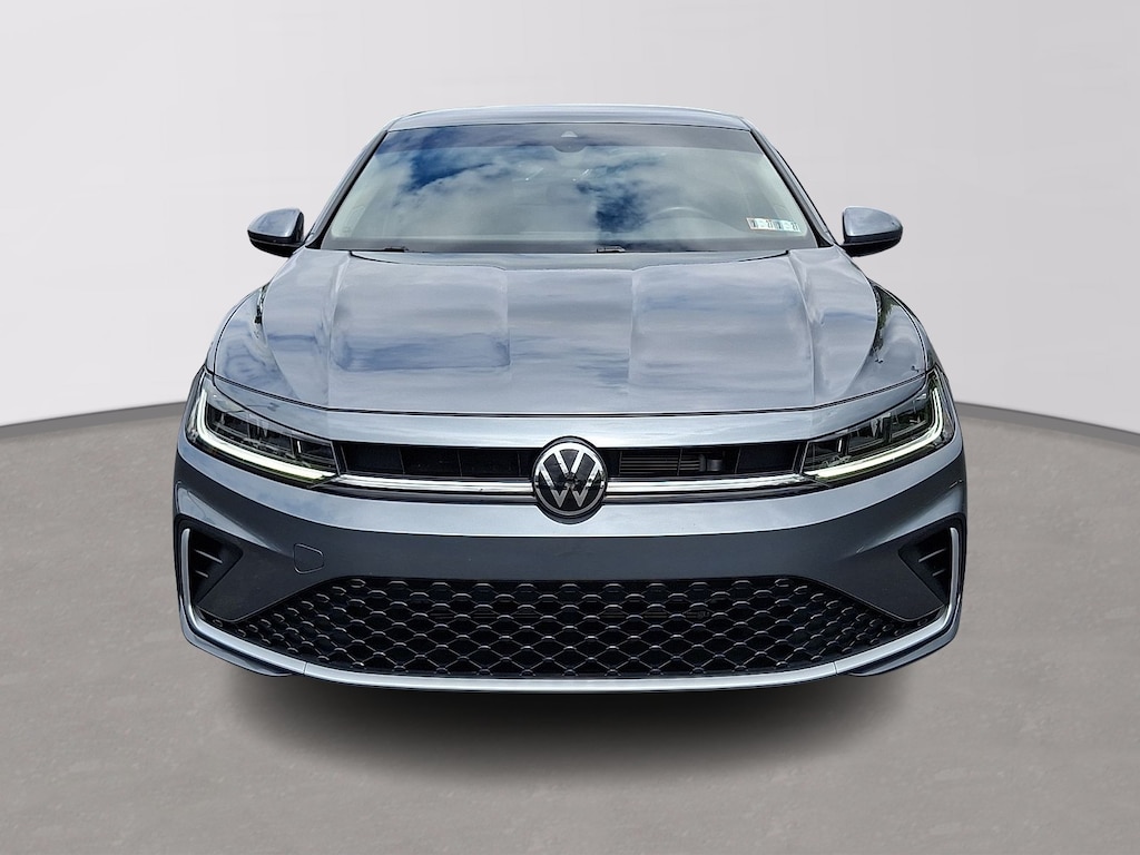 Used 2025 Volkswagen Jetta 1.5T SE Sedan
