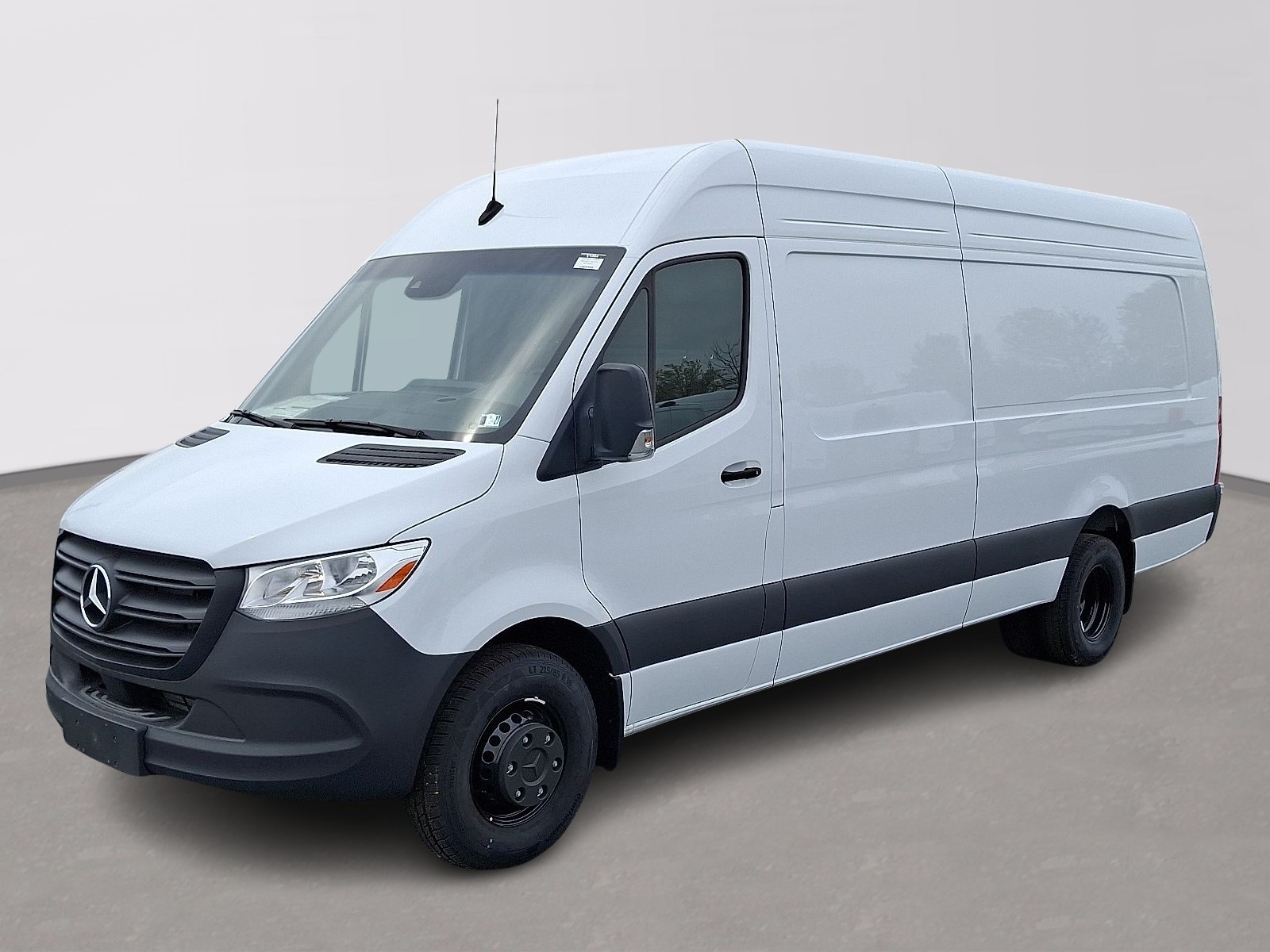 2024 Mercedes-Benz Sprinter 3500XD 170 Ext WB HO High Roof's photo
