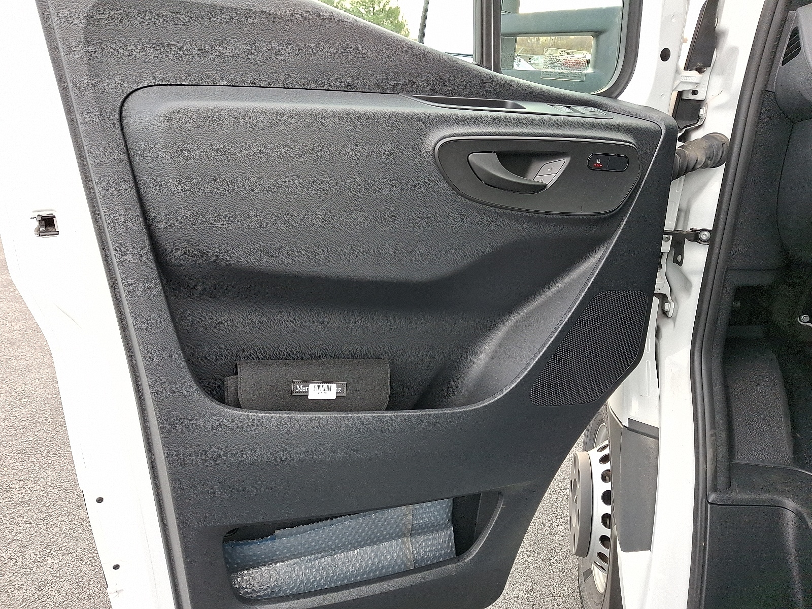 2024 Mercedes-Benz Sprinter Cab Chassis Base - Photo 13