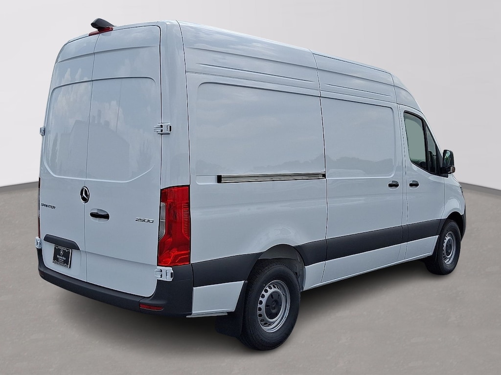 New 2026 Mercedes-Benz Sprinter 2500 Standard Roof 4-Cyl Diesel HO Van Cargo Van
