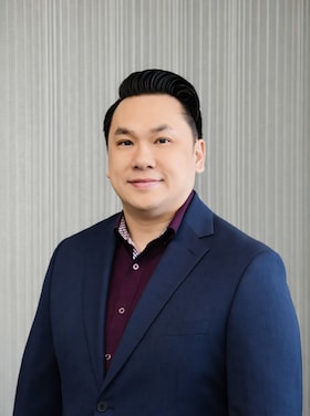 Staff member Tony Yan from 83caba2affca