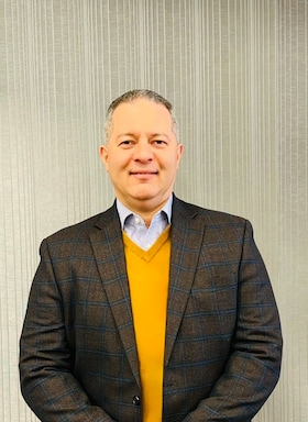 Staff member Leonardo Linares from 83caba2affca