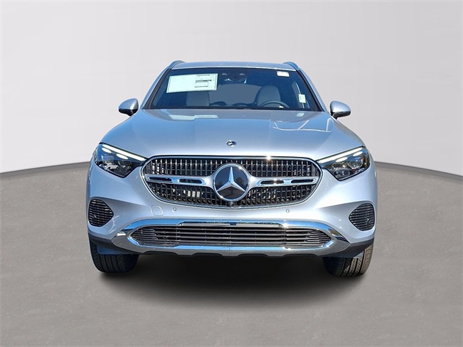 2025 Mercedes Benz GLC 300 4MATIC photo 2