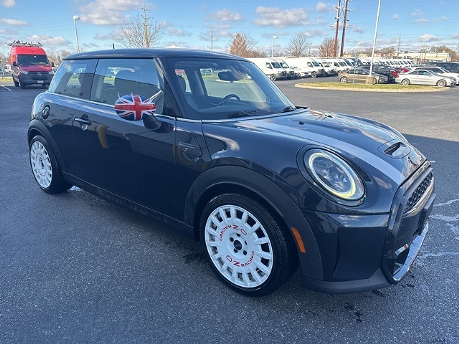 2022 Mini Cooper Hardtop S photo 2