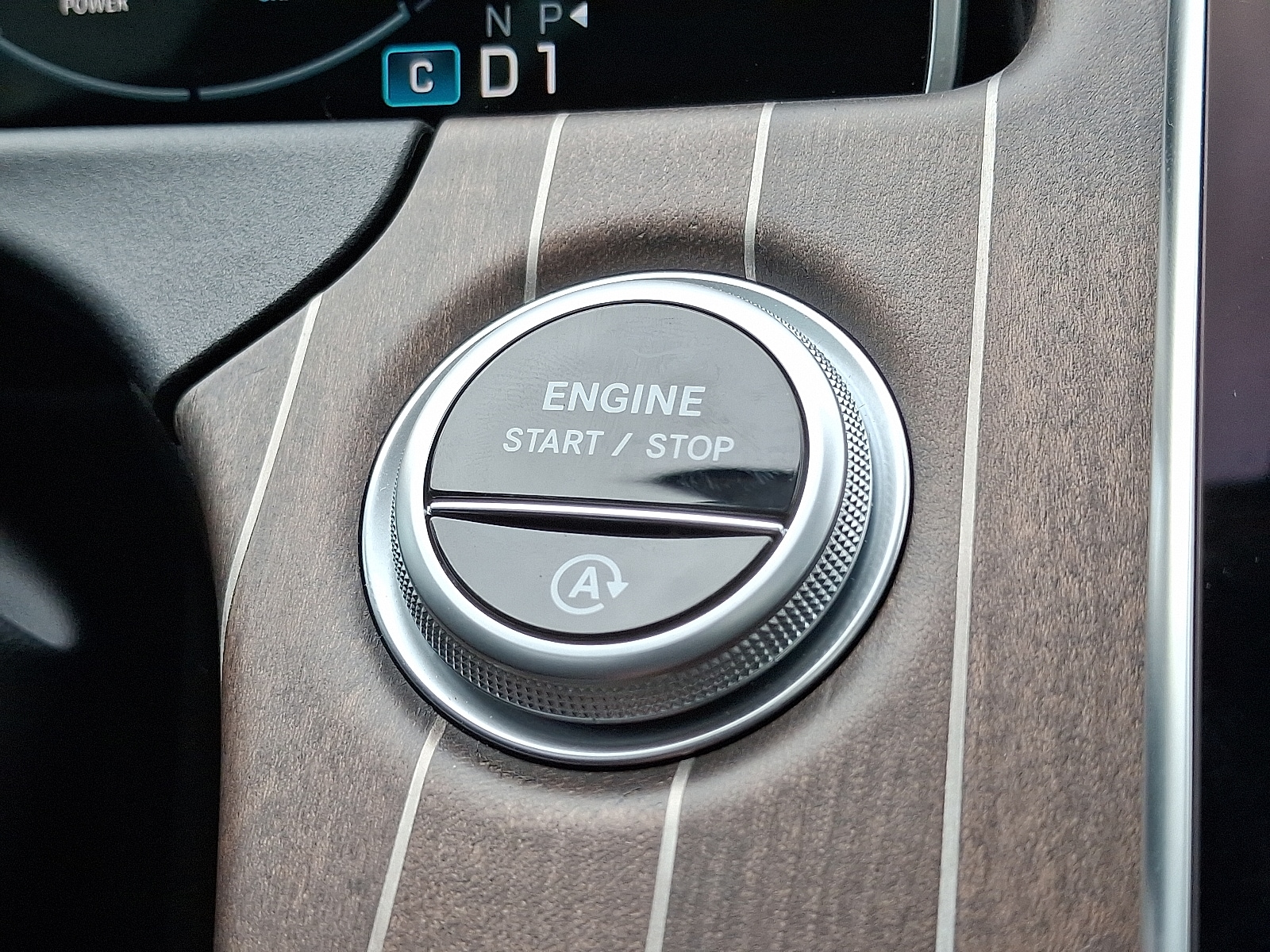 2025 Mercedes-Benz E-Class E350 - Photo 24