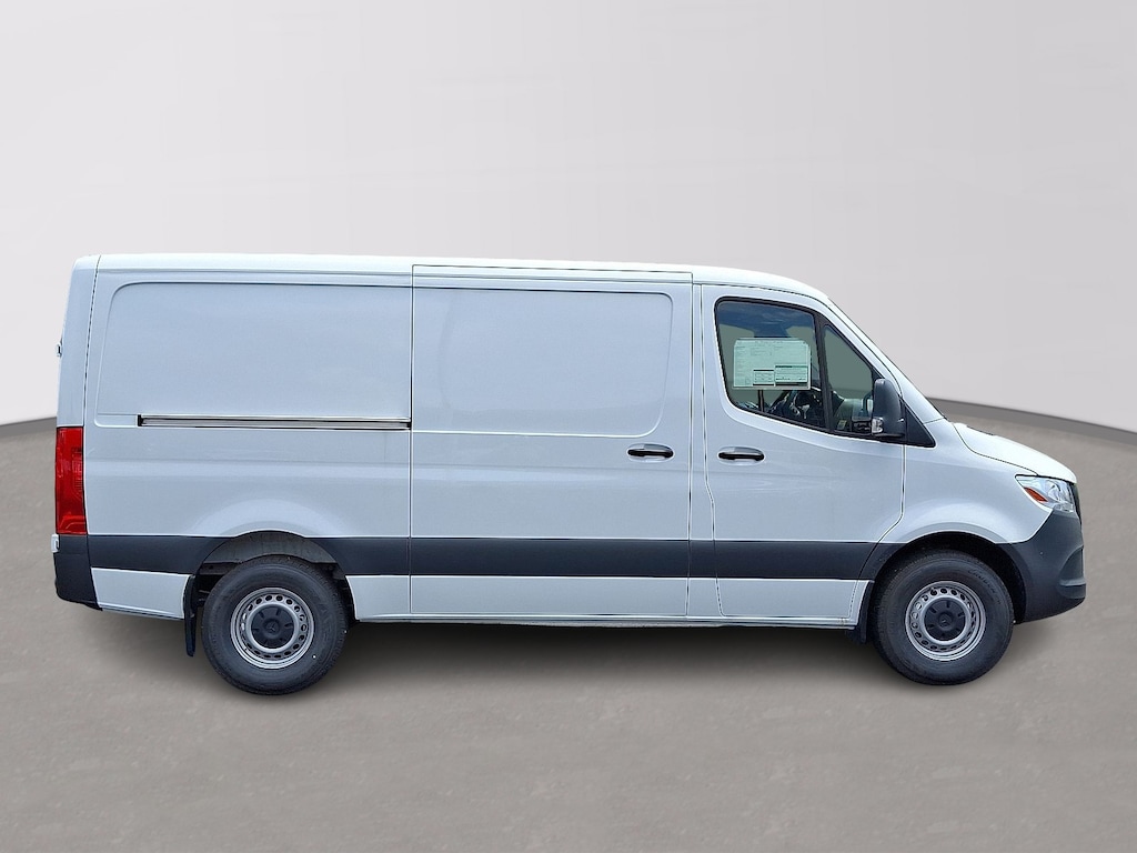 New 2025 Mercedes-Benz Sprinter 2500 Standard Roof 4-Cyl Diesel Van Cargo Van
