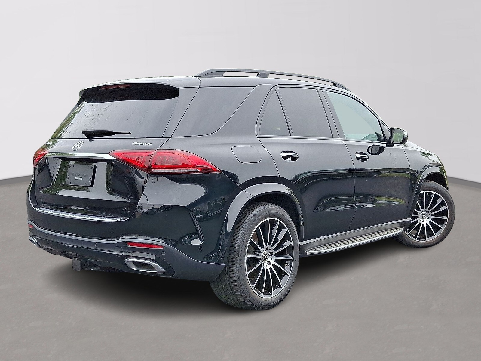 2022 Mercedes Benz GLE 350 4MATIC photo 3