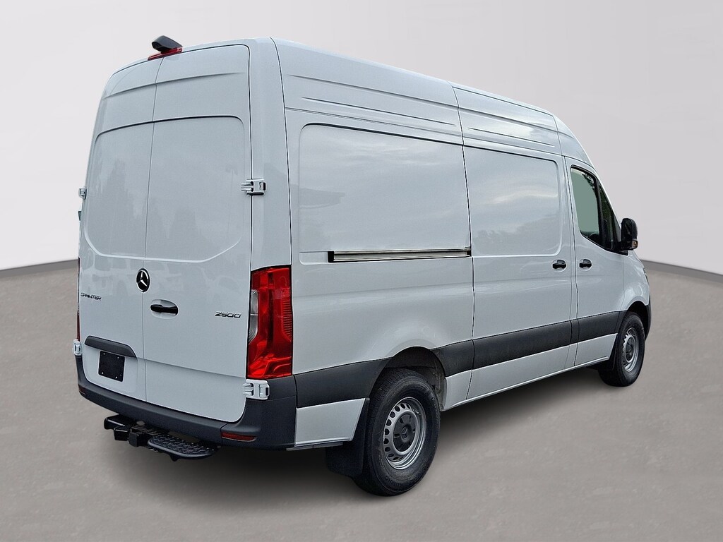 New 2026 Mercedes-Benz Sprinter 2500 Standard Roof 4-Cyl Diesel Van Cargo Van