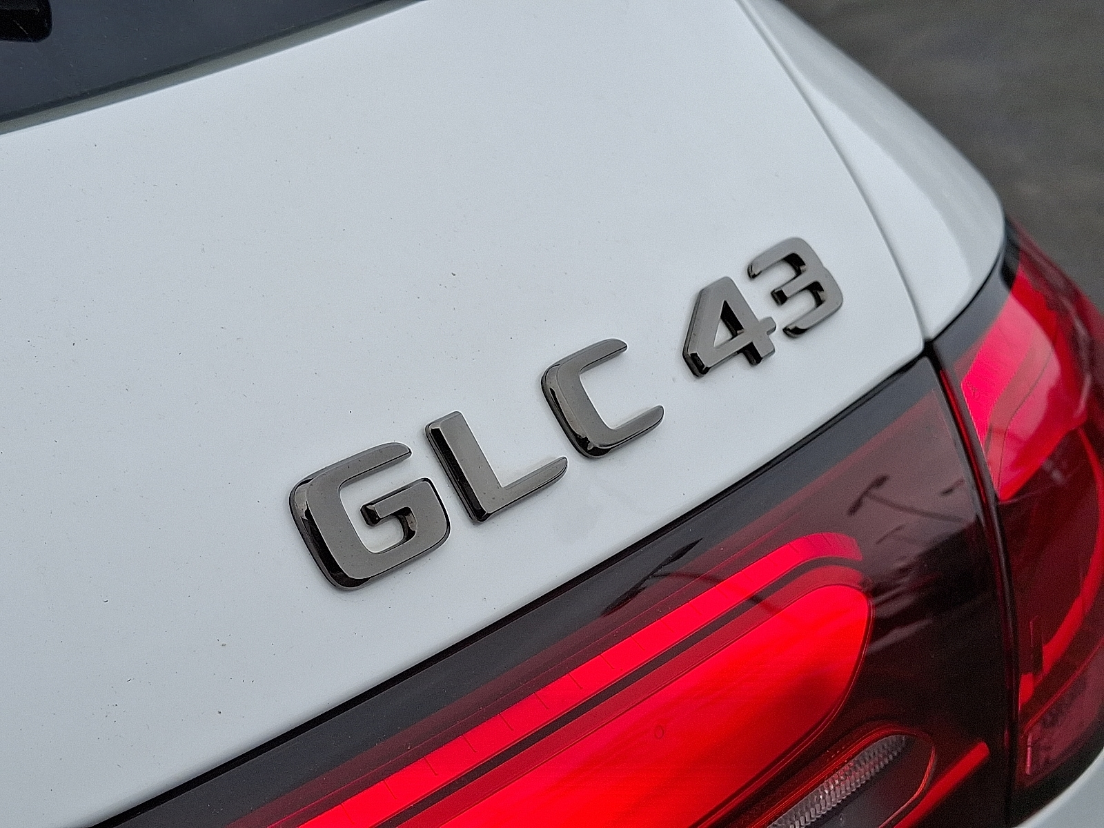 2025 Mercedes-Benz GLC AMG GLC43 - Photo 31