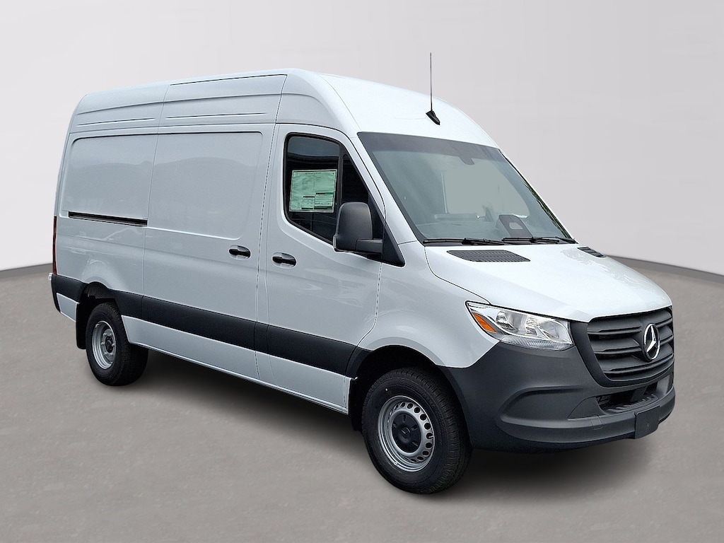 New 2026 Mercedes-Benz Sprinter Cargo Van Standard Roof 4-Cyl Diesel HO