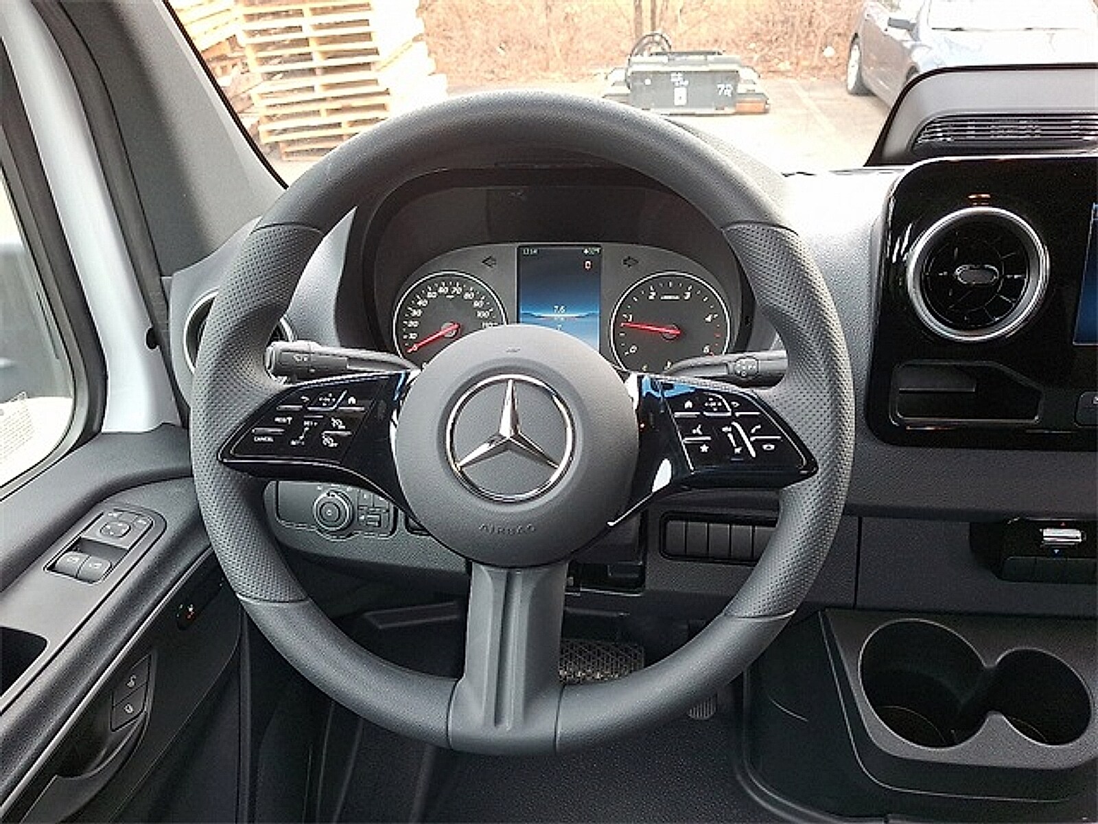 2025 Mercedes-Benz Sprinter Cab Chassis Base - Photo 8
