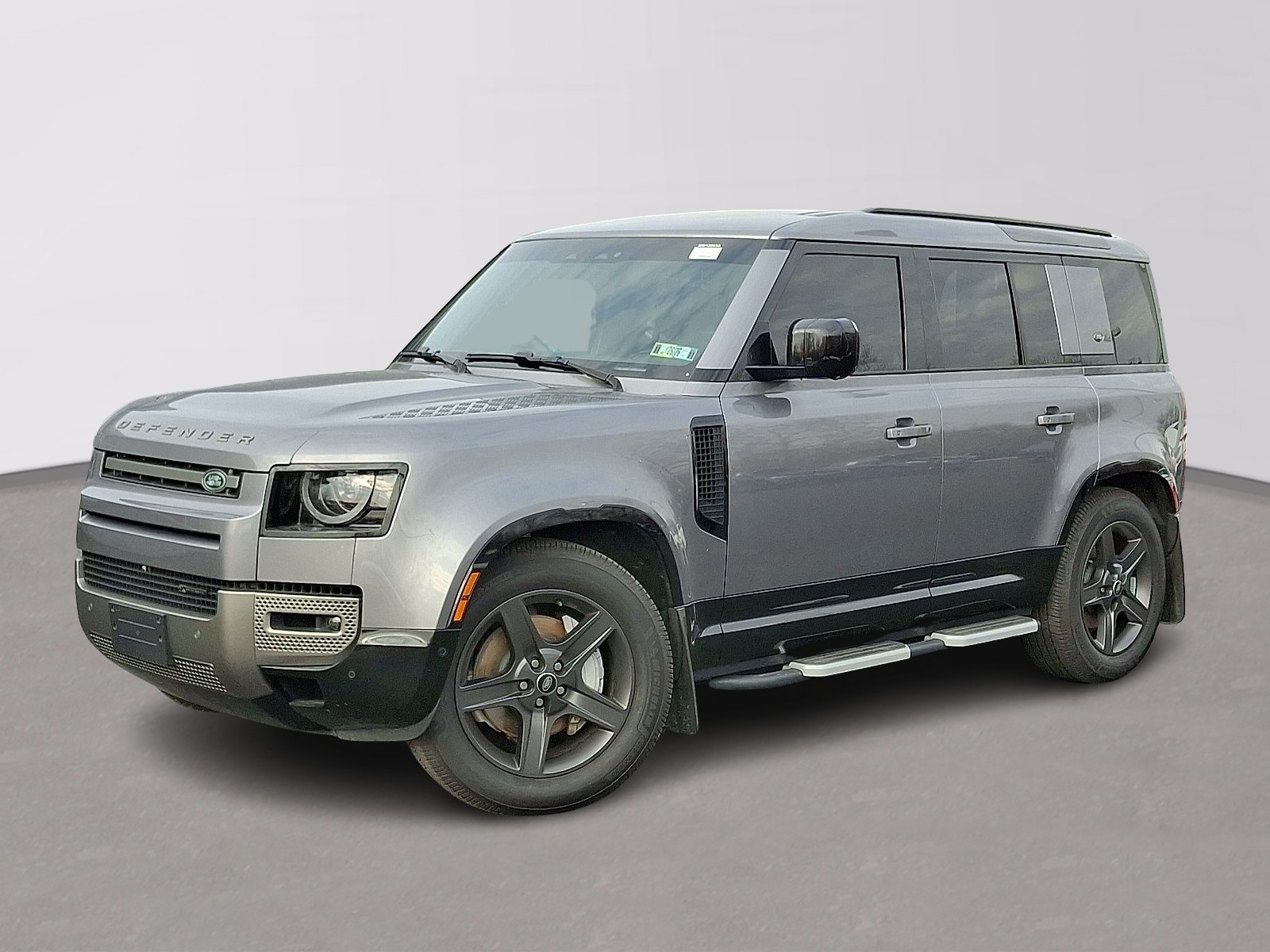2022 Land Rover Defender X-Dynamic SE's photo