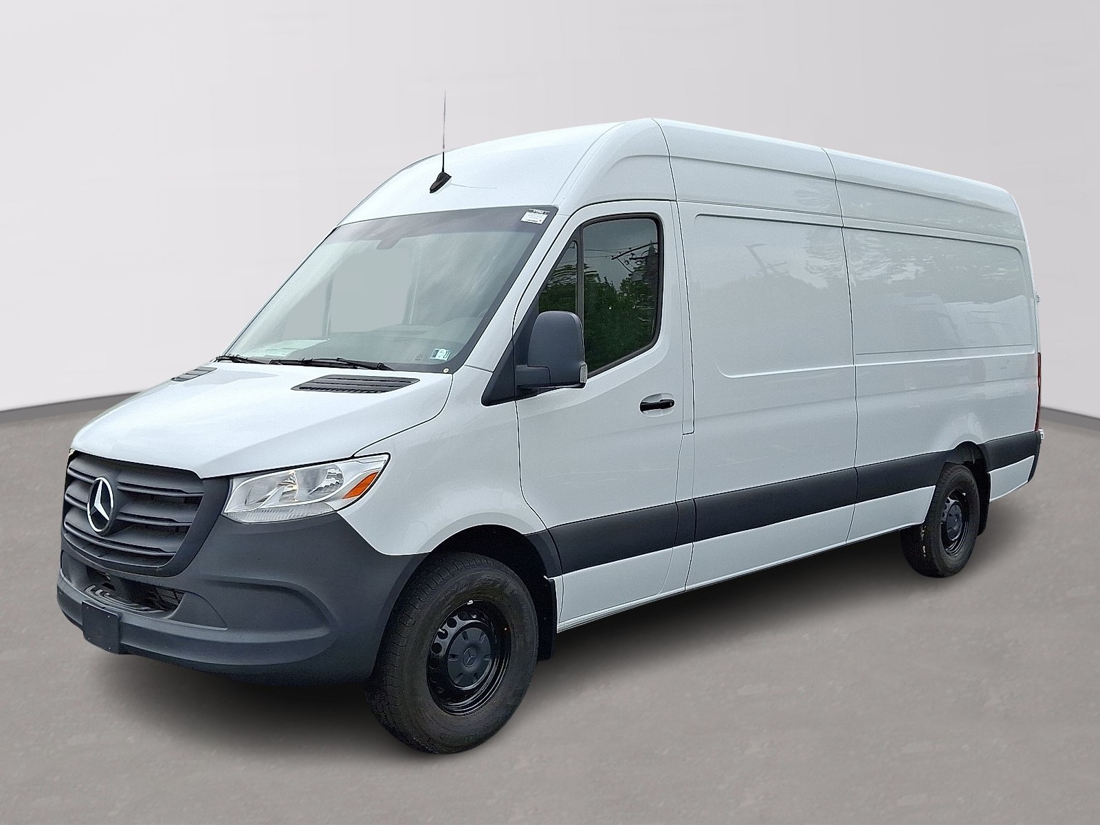 2024 Mercedes-Benz Sprinter 2500 170 WB HO High Roof's photo