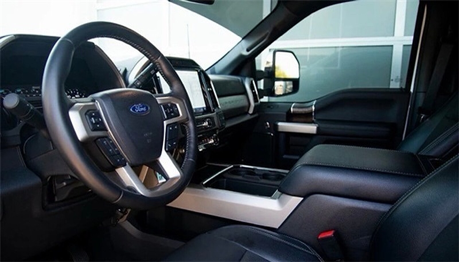 2022 Ford F-250 Lariat photo 3