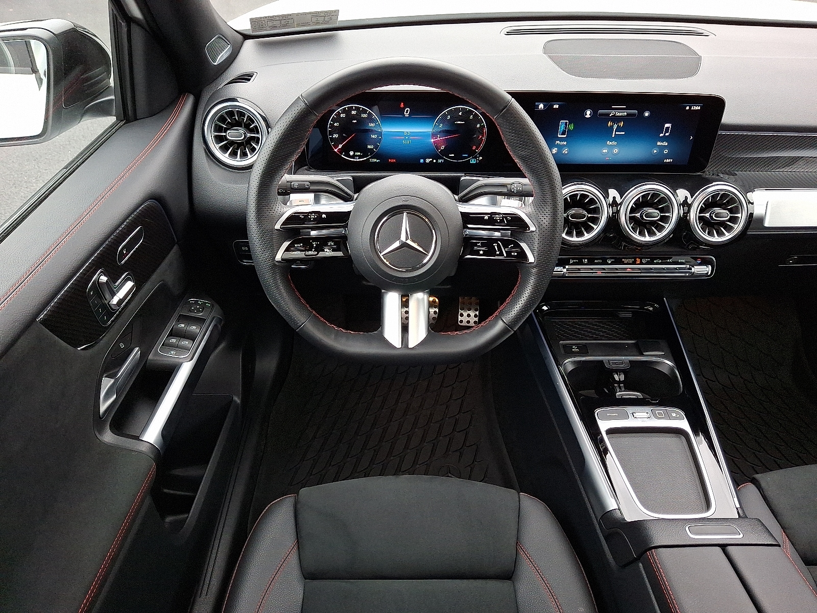 2025 Mercedes-Benz GLB Base - Photo 12