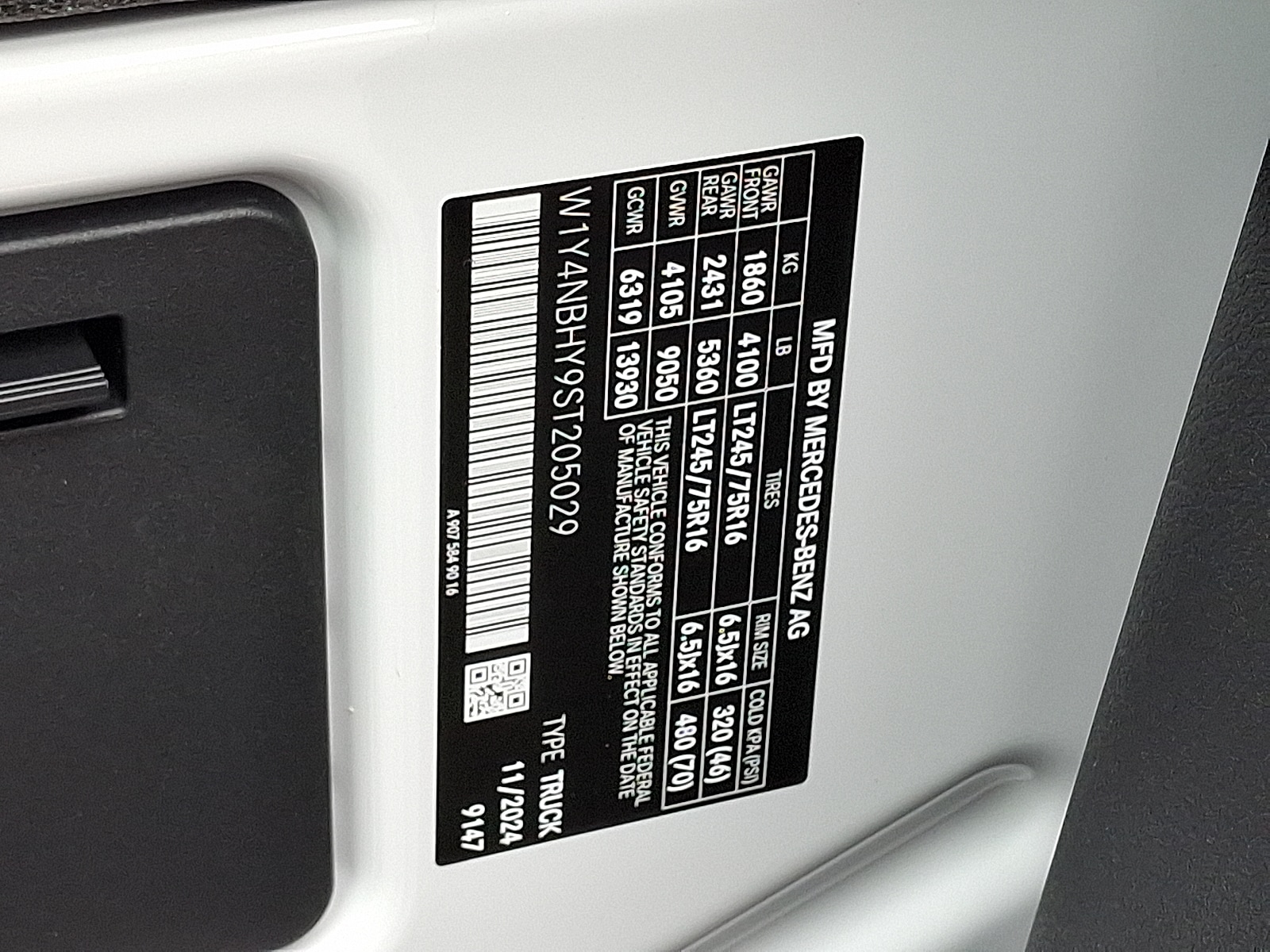 2025 Mercedes-Benz Sprinter Cargo Van Base - Photo 27