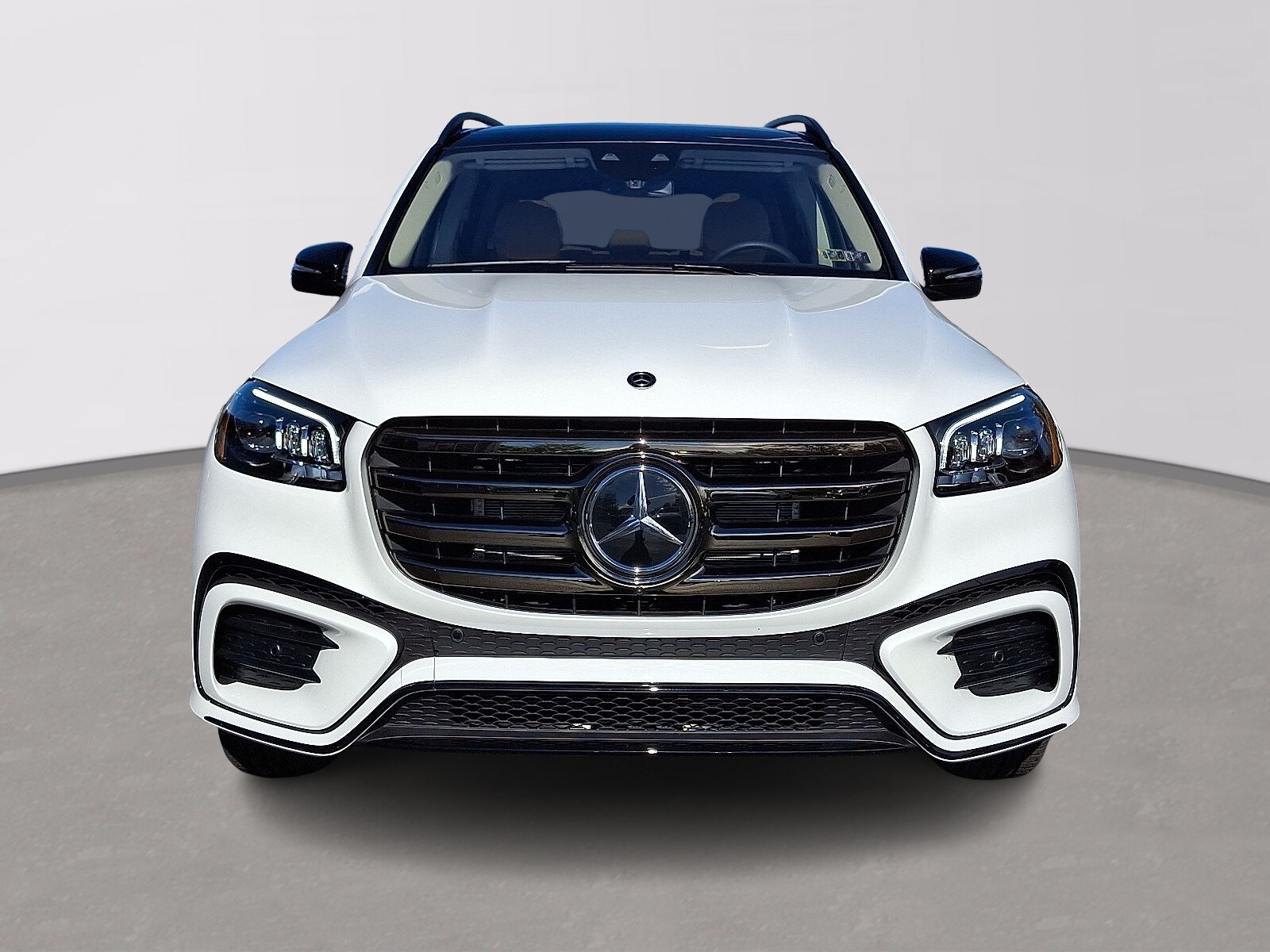2026 Mercedes Benz GLS 450 4MATIC photo 2