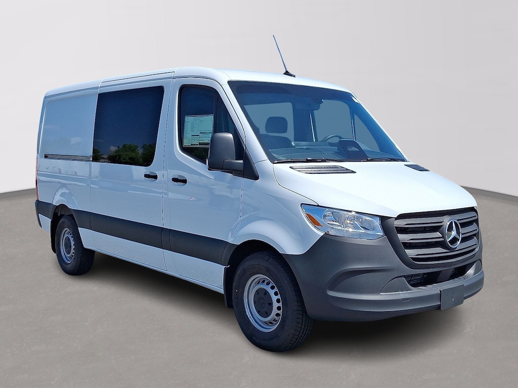 New 2025 Mercedes-Benz Sprinter 2500 Standard Roof 4-Cyl Diesel Van Crew Van