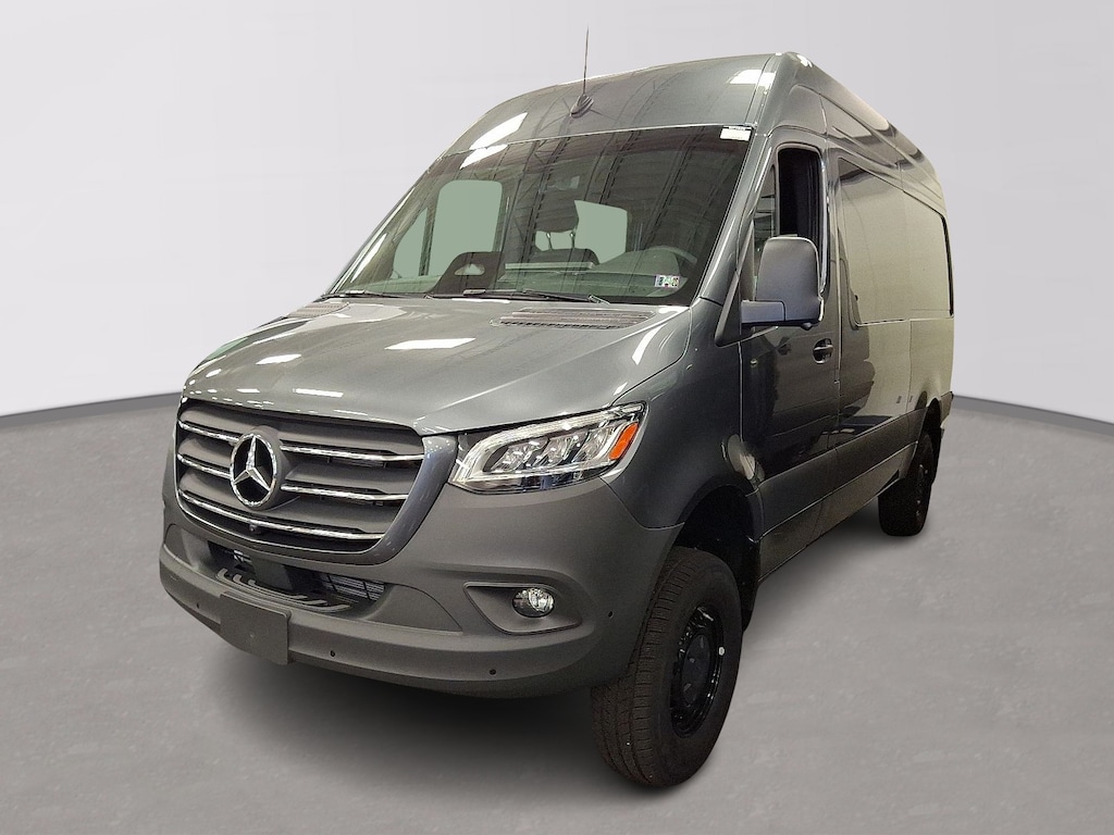 New 2025 Mercedes-Benz Sprinter 2500 Standard Roof 4-Cyl Diesel HO Van Crew Van