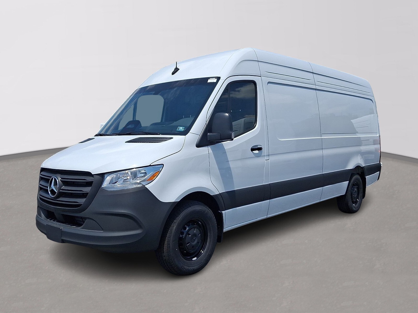 2026 Mercedes-Benz Sprinter 2500 170 WB High Roof's photo