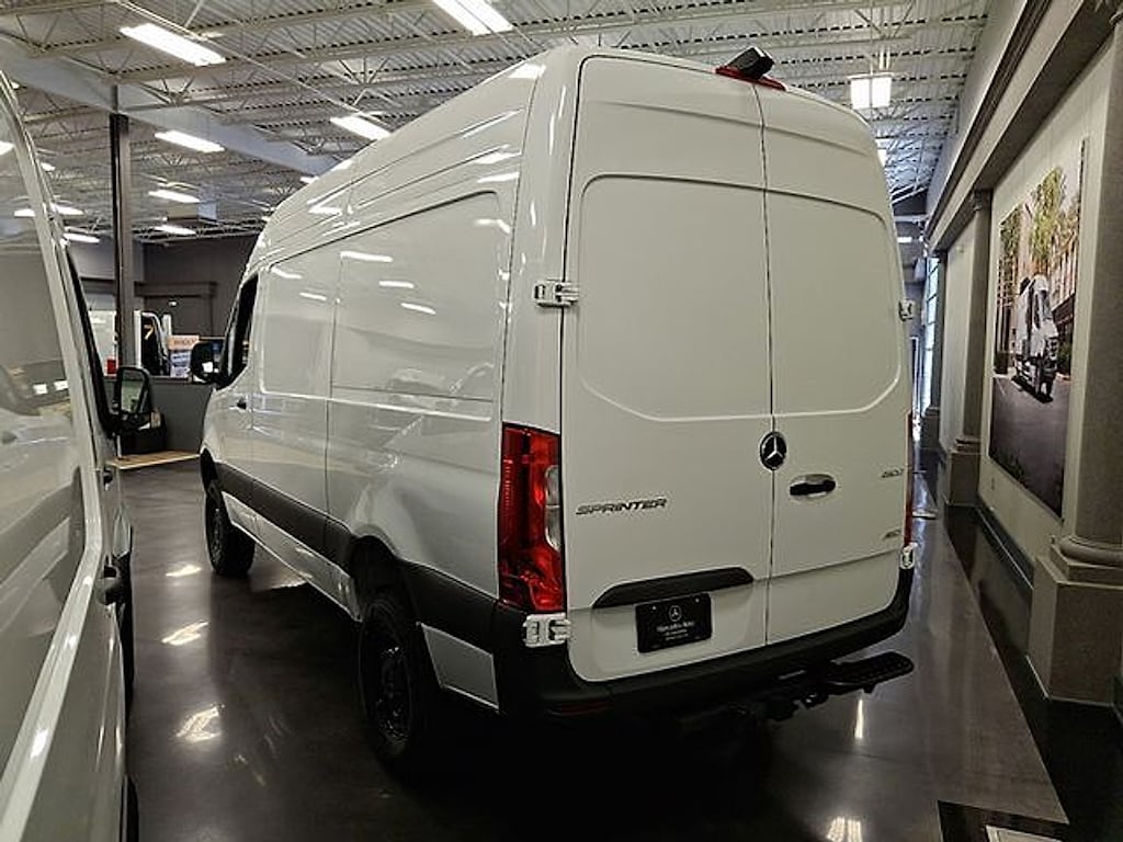New 2026 Mercedes-Benz Sprinter 2500 Standard Roof 4-Cyl Diesel HO Van Cargo Van