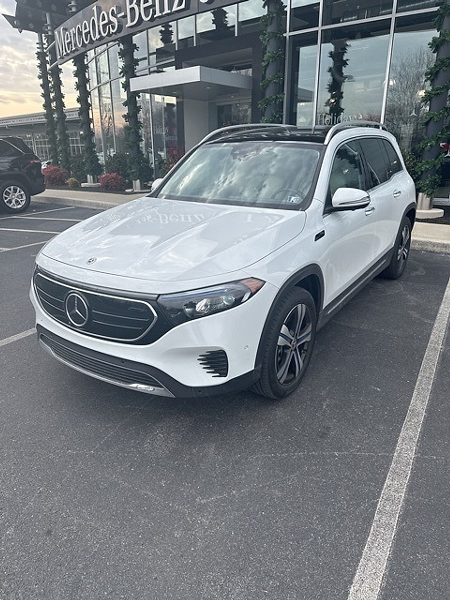 2023 Mercedes-Benz EQB Base's photo