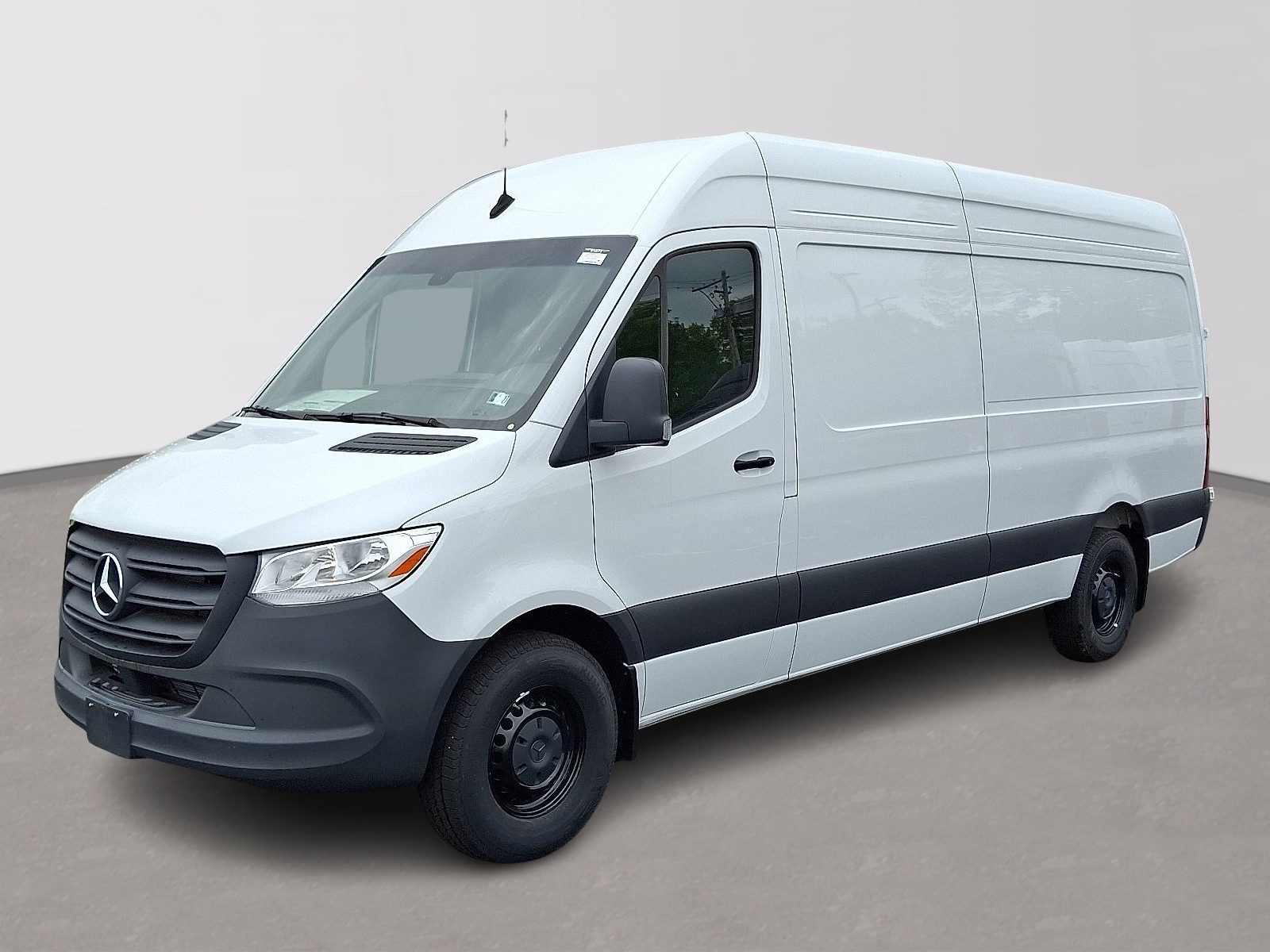 2024 Mercedes-Benz Sprinter 2500 170 WB High Roof's photo