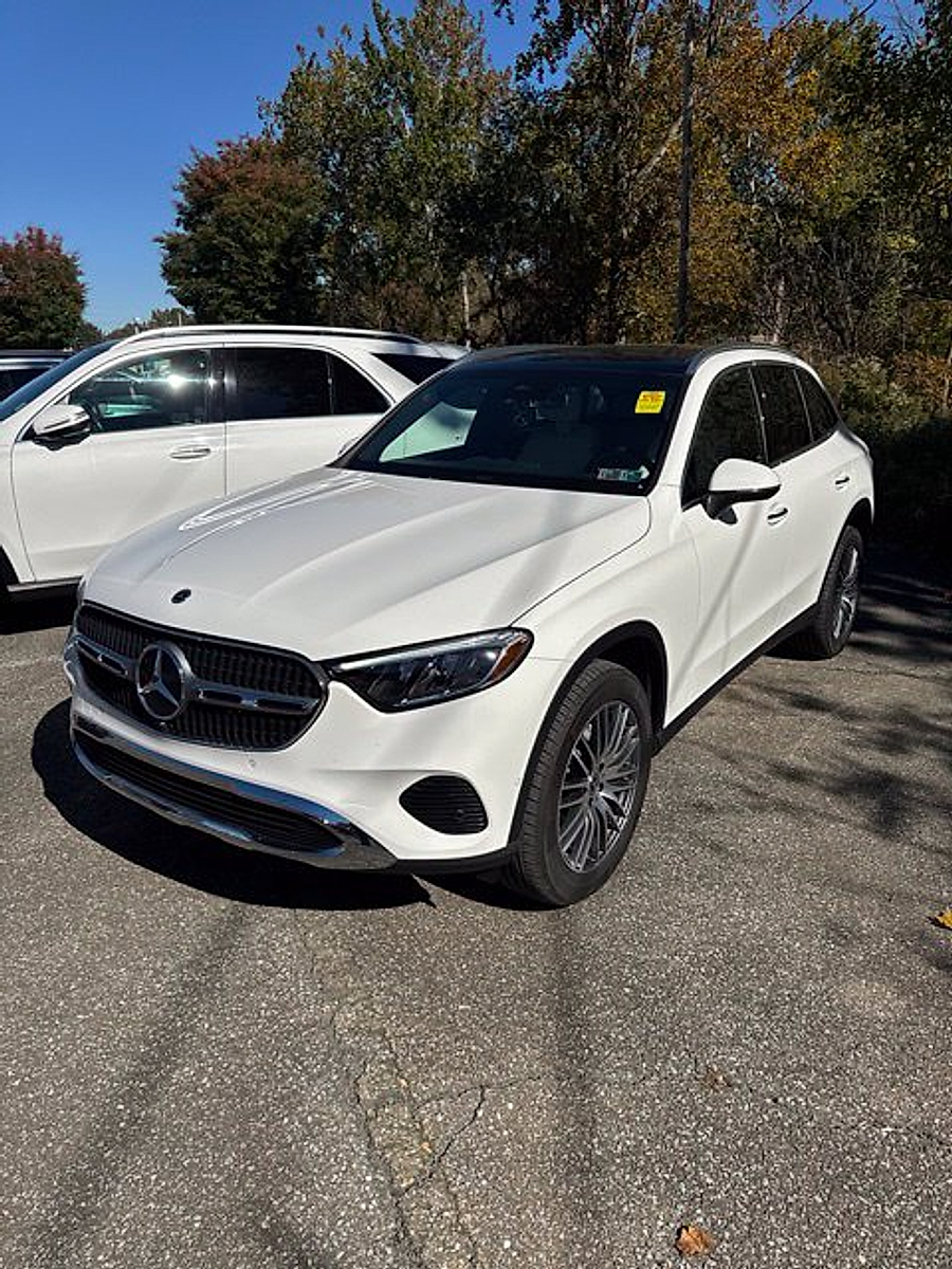 Used 2025 Mercedes-Benz GLC 300 4MATIC SUV in East Petersburg PA