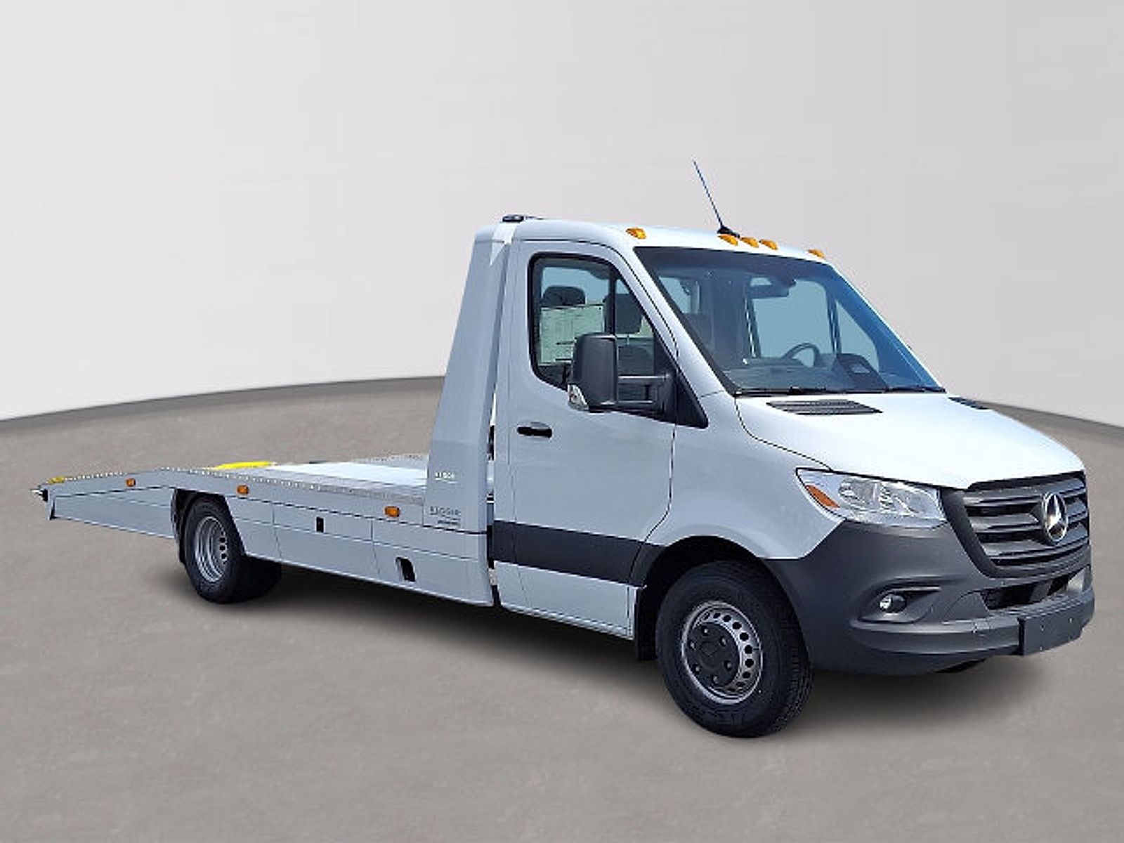 New 2025 Mercedes-Benz Sprinter 4500 Chassis Standard Roof 4-Cyl Diesel HO Truck