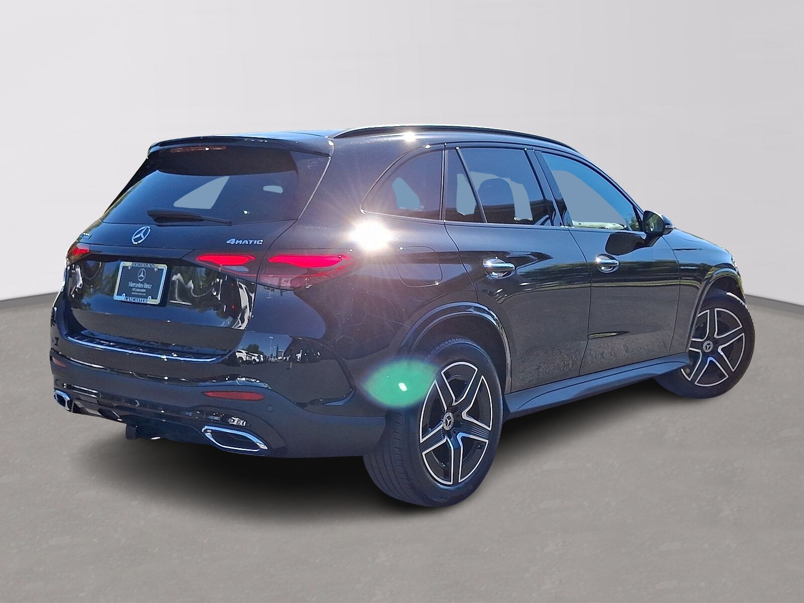 2025 Mercedes Benz GLC 300 4MATIC photo 4