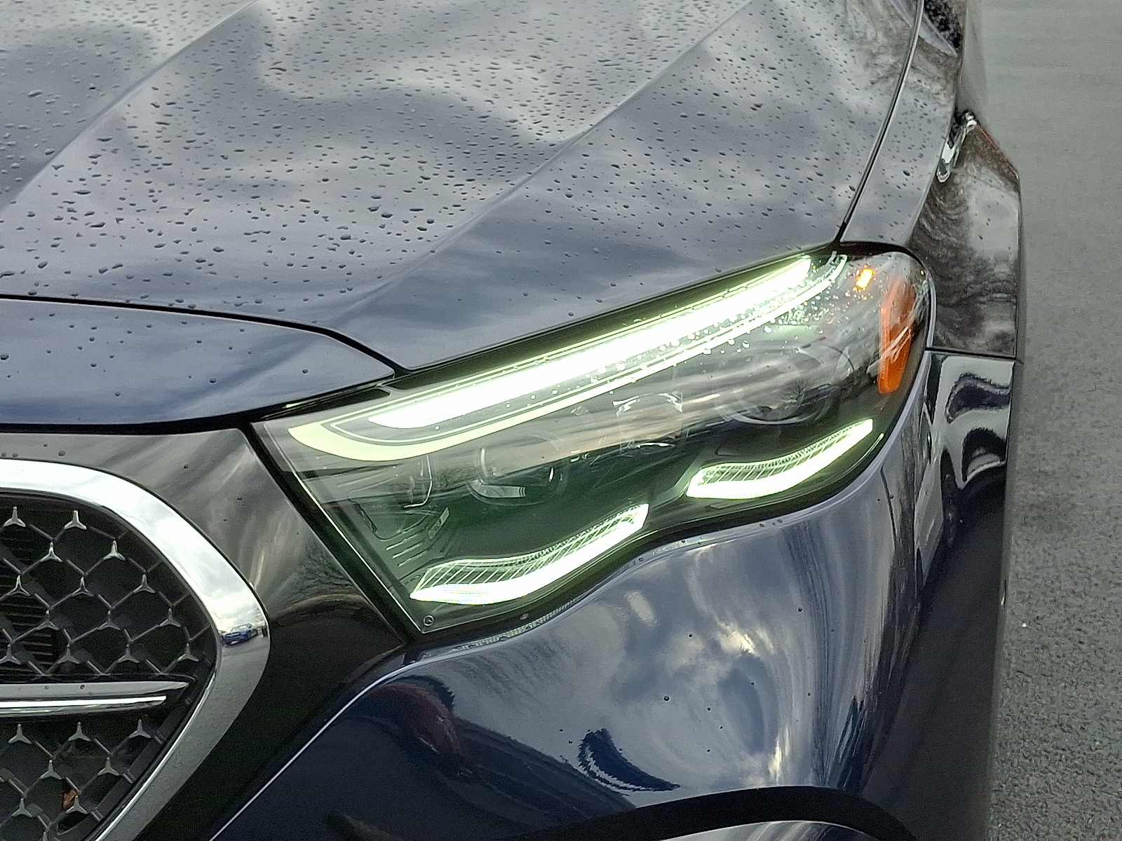 2025 Mercedes-Benz E-Class E350 - Photo 9