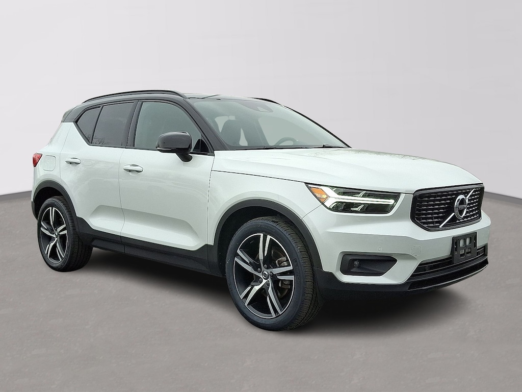 Used 2021 Volvo XC40 T5 R-Design SUV