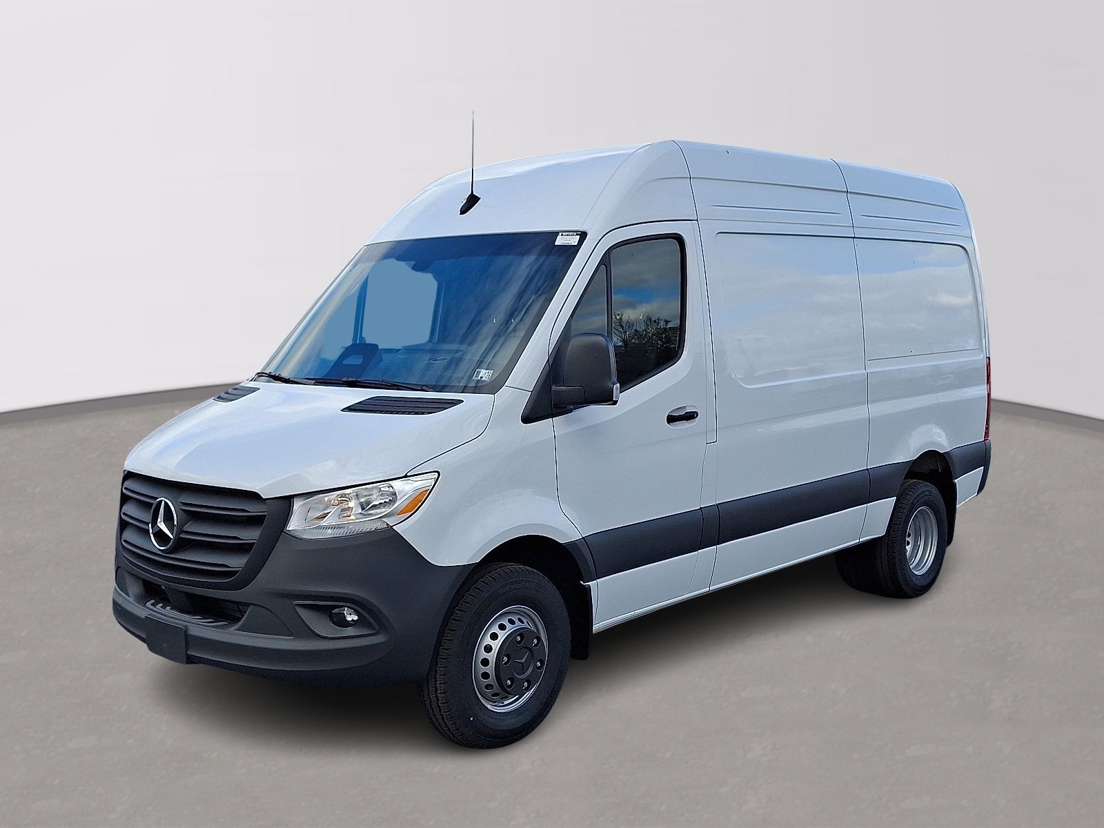 2026 Mercedes-Benz Sprinter Cargo Van Base's photo