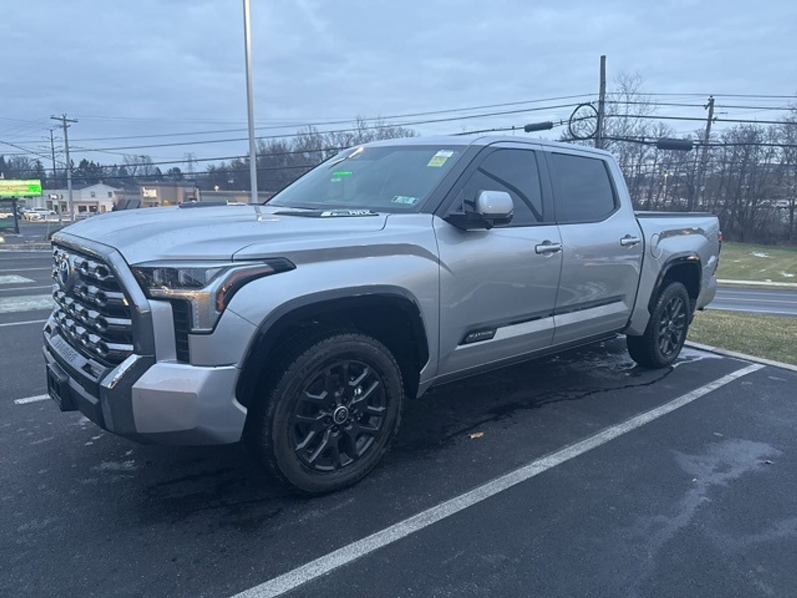 2024 Toyota Tundra Platinum's photo