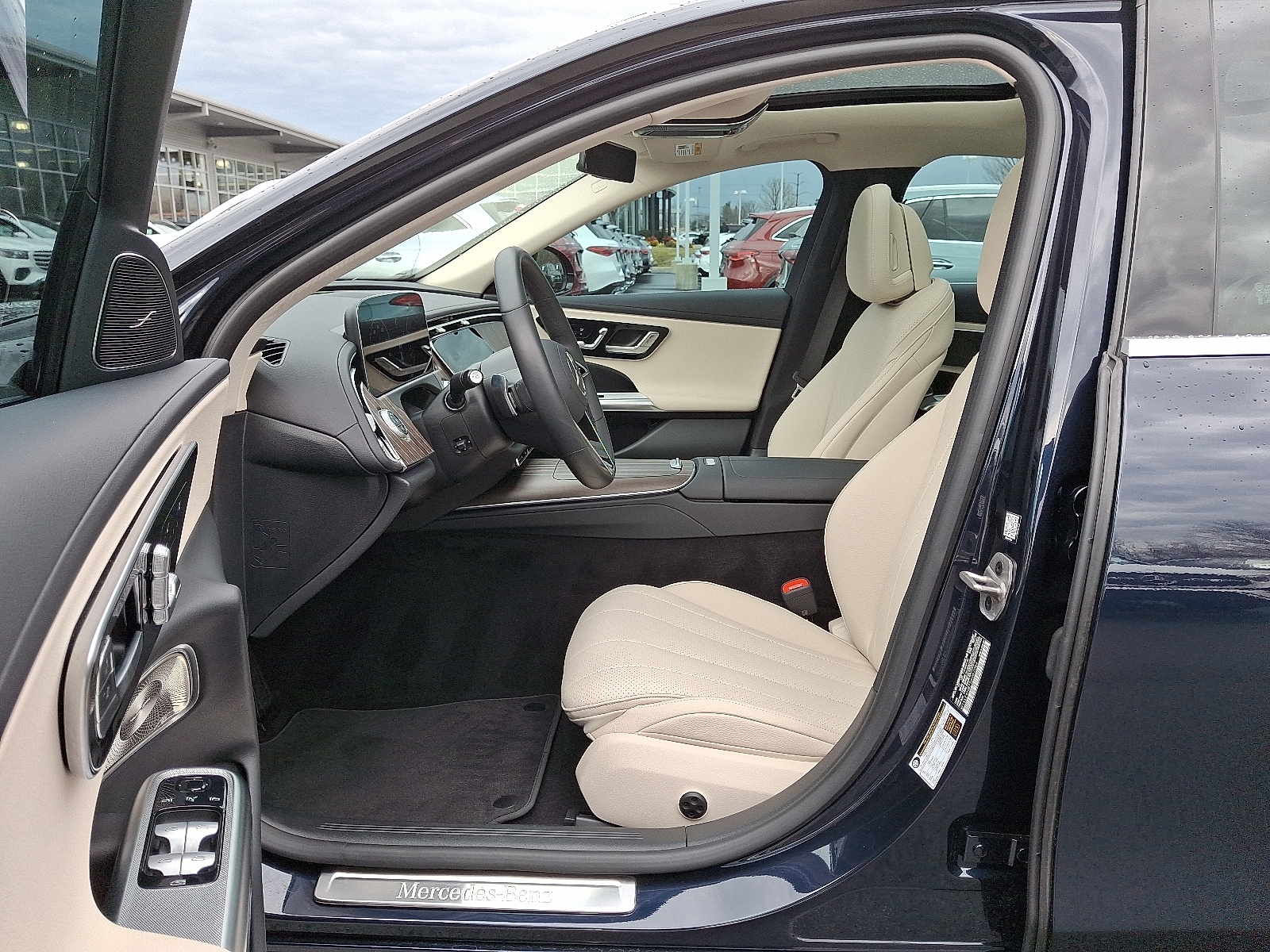 2025 Mercedes-Benz E-Class E350 - Photo 14