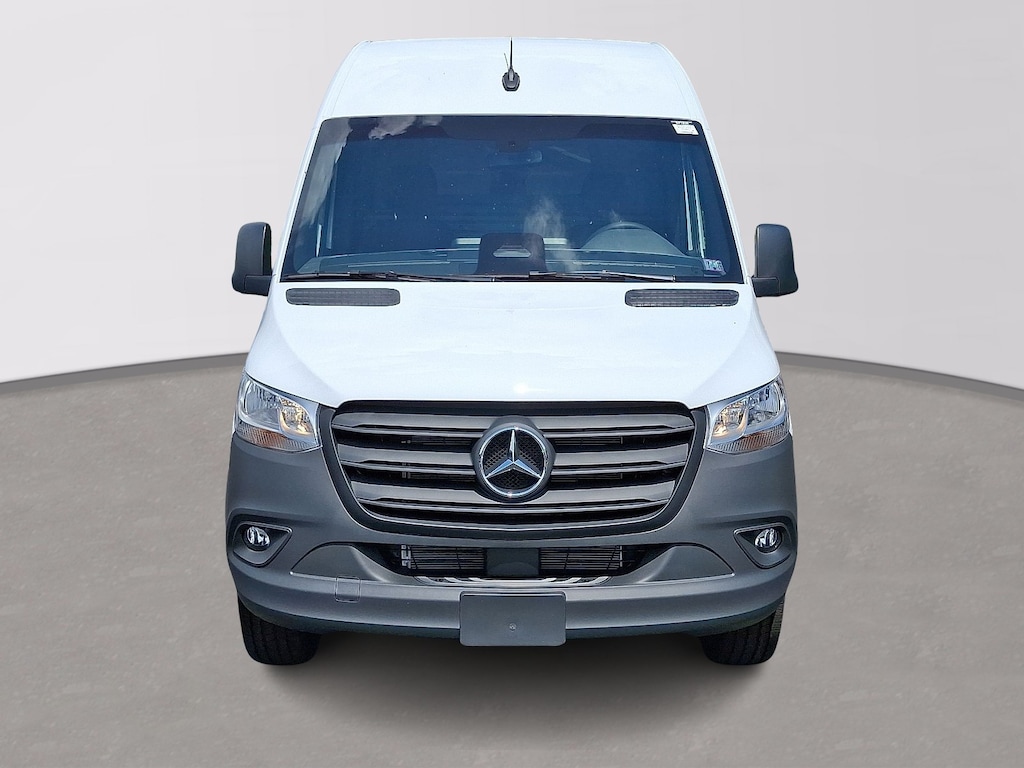 New 2025 Mercedes-Benz Sprinter 2500 Standard Roof 4-Cyl Diesel Van Cargo Van