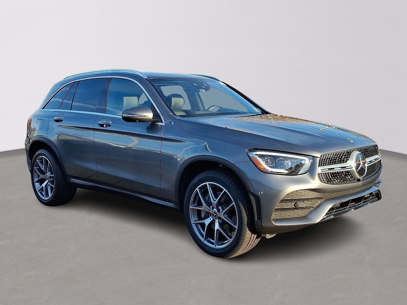 2022 Mercedes Benz GLC 300 4MATIC photo 3