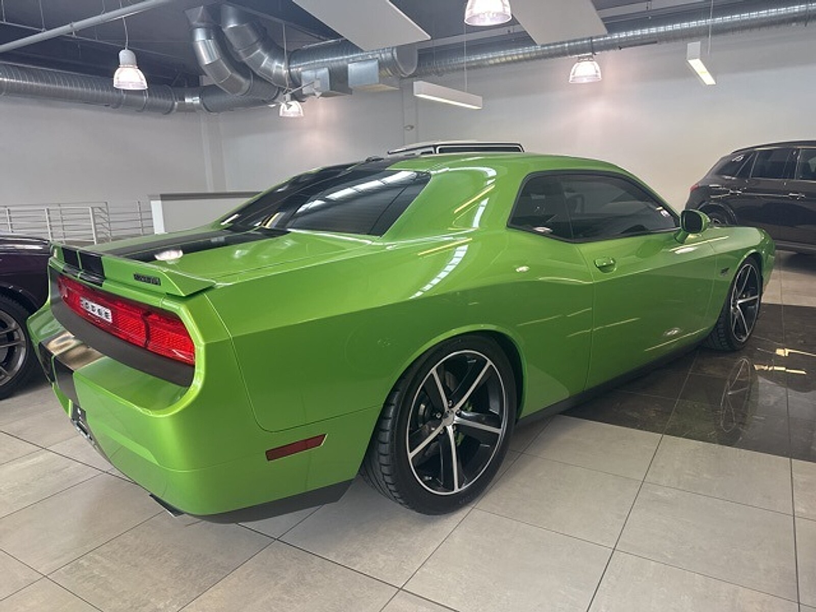 2011 Dodge Challenger SRT8 photo 3