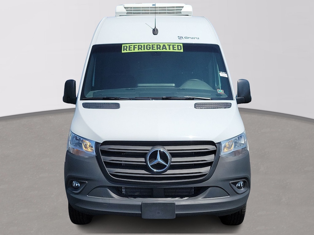 New 2024 Mercedes-Benz Sprinter 2500 Standard Roof 4-Cyl Diesel Van