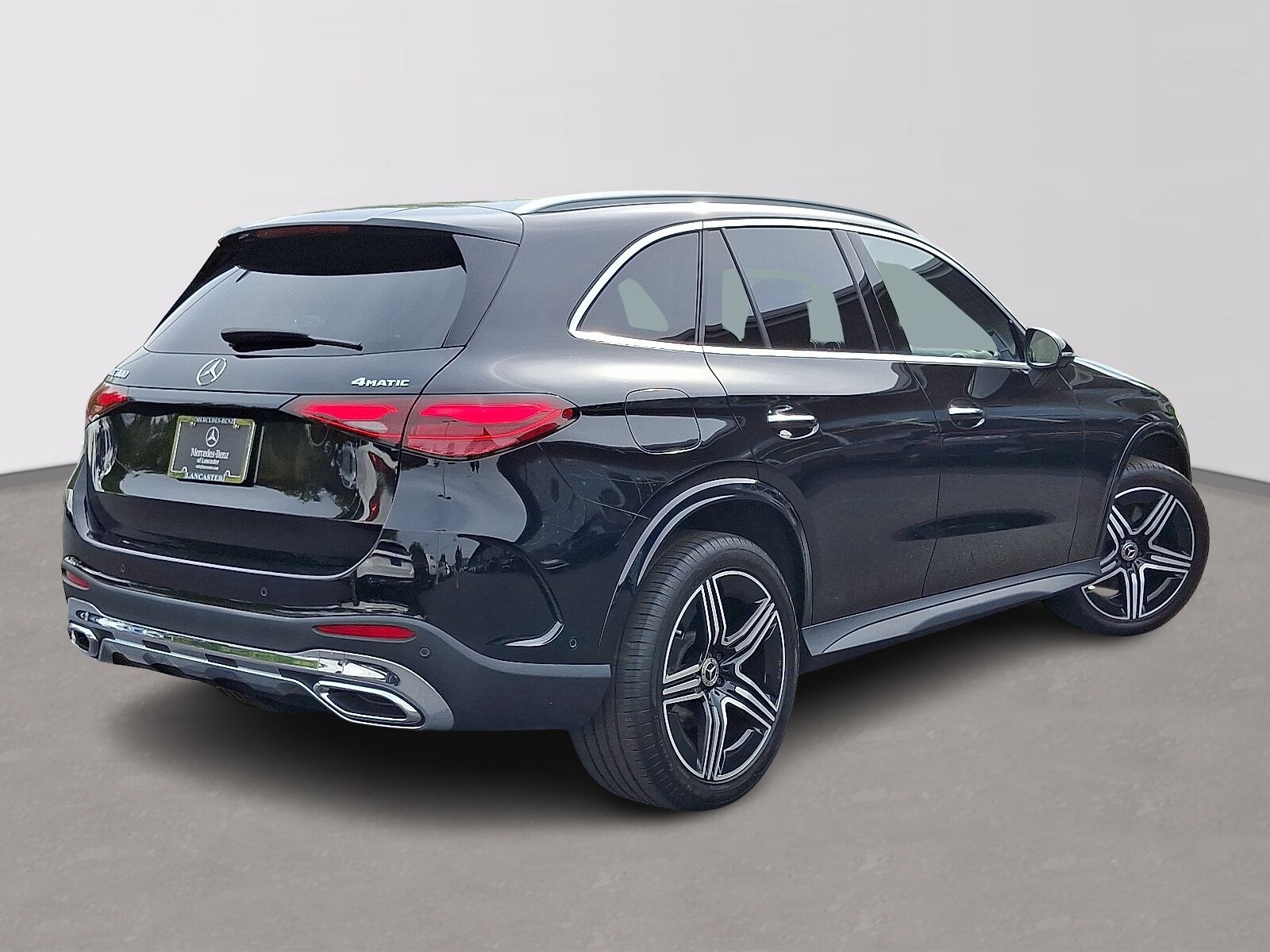 2023 Mercedes Benz GLC 300 4MATIC photo 4