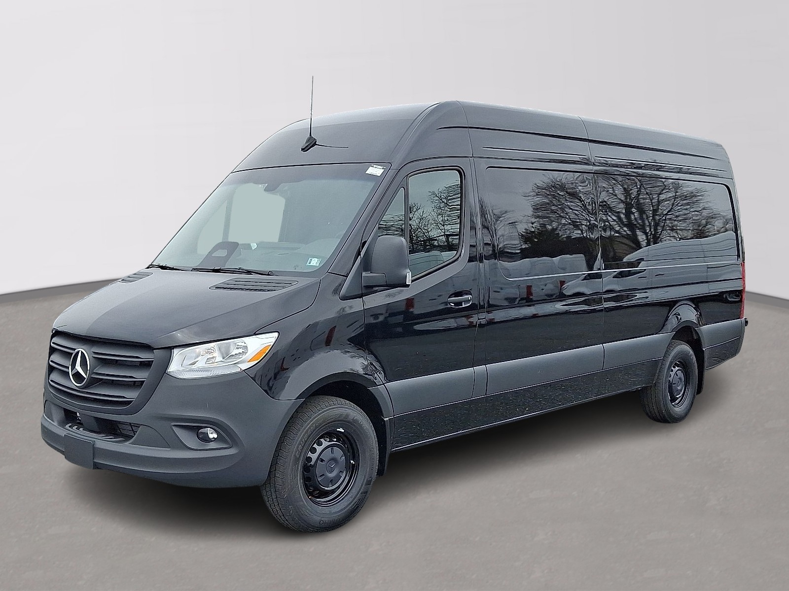 2026 Mercedes-Benz Sprinter 2500 170 WB HO High Roof's photo