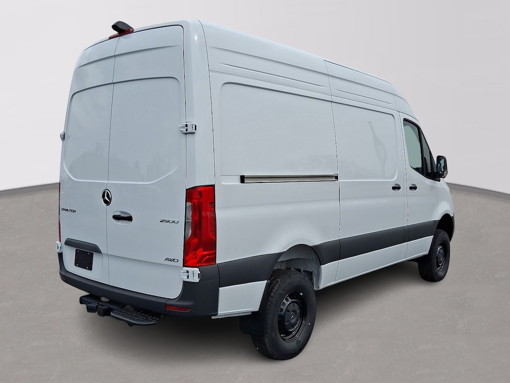 New 2025 Mercedes-Benz Sprinter 2500 Standard Roof 4-Cyl Diesel HO Van Cargo Van