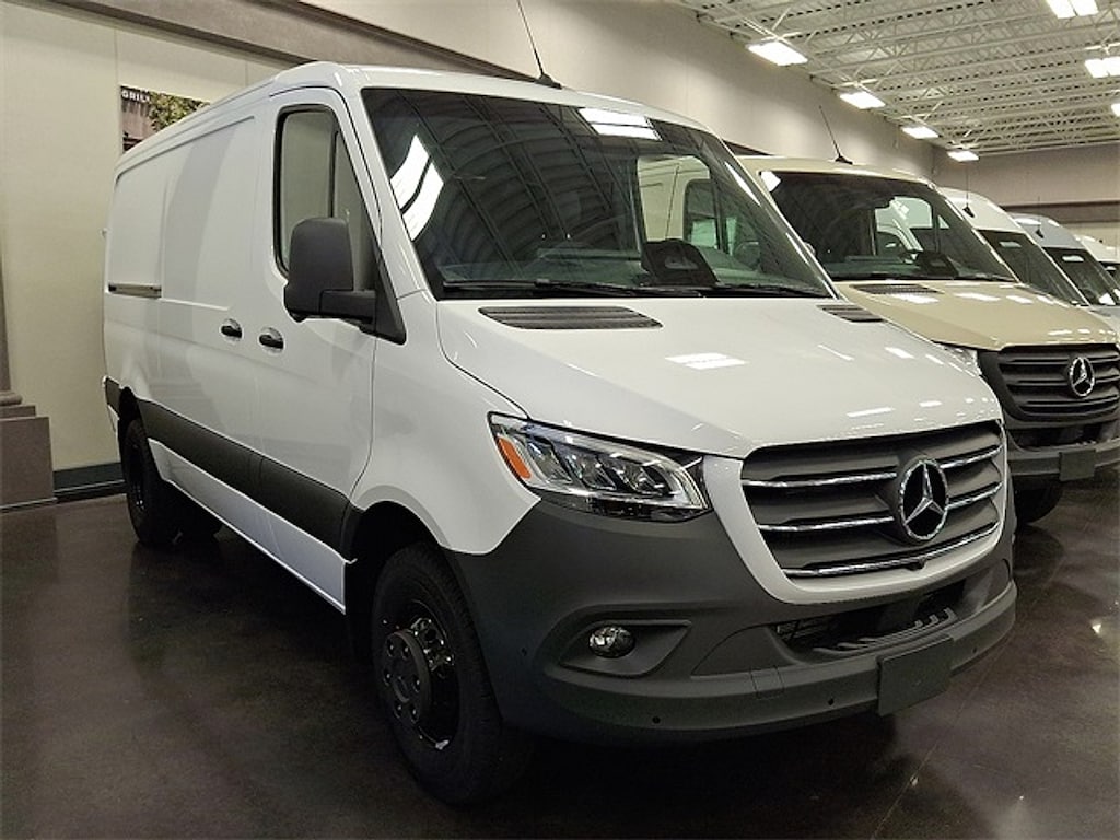 New 2025 Mercedes-Benz Sprinter 3500 Standard Roof 4-Cyl Diesel HO Van Cargo Van