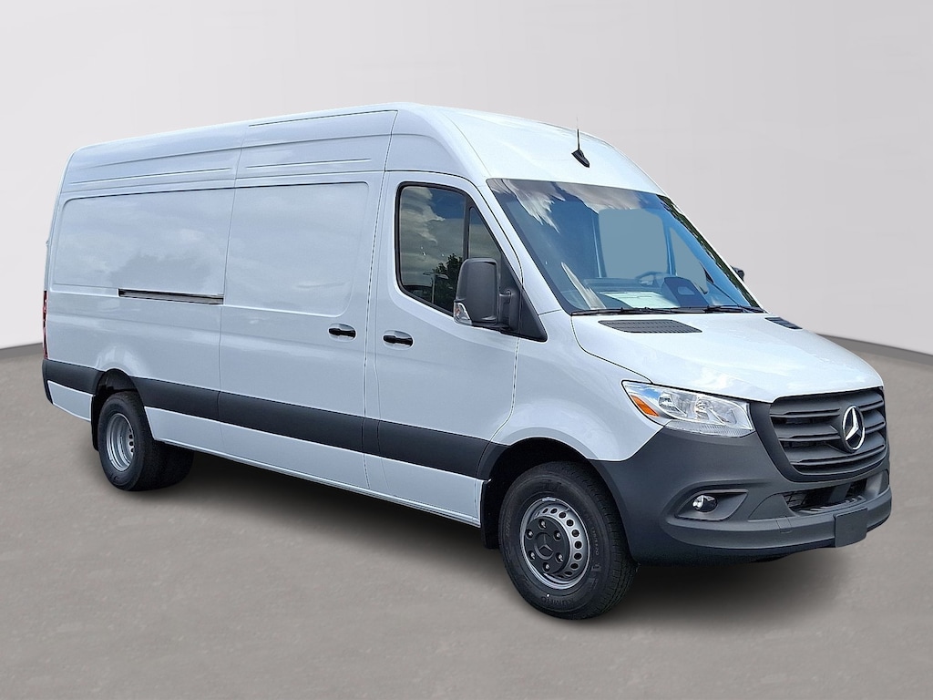 New 2025 Mercedes-Benz Sprinter 3500XD High Roof 4-Cyl Diesel HO Van Cargo Van