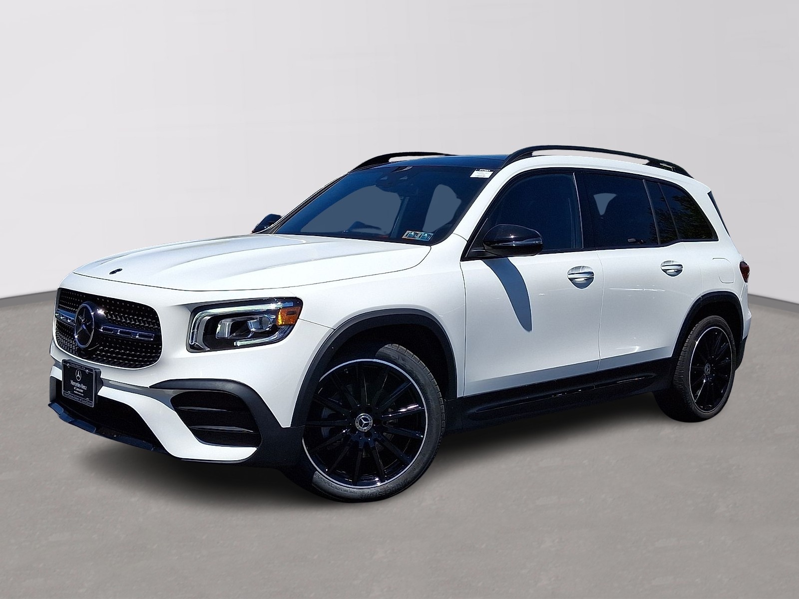 2022 Mercedes-Benz GLB GLB 250 4MATIC's photo