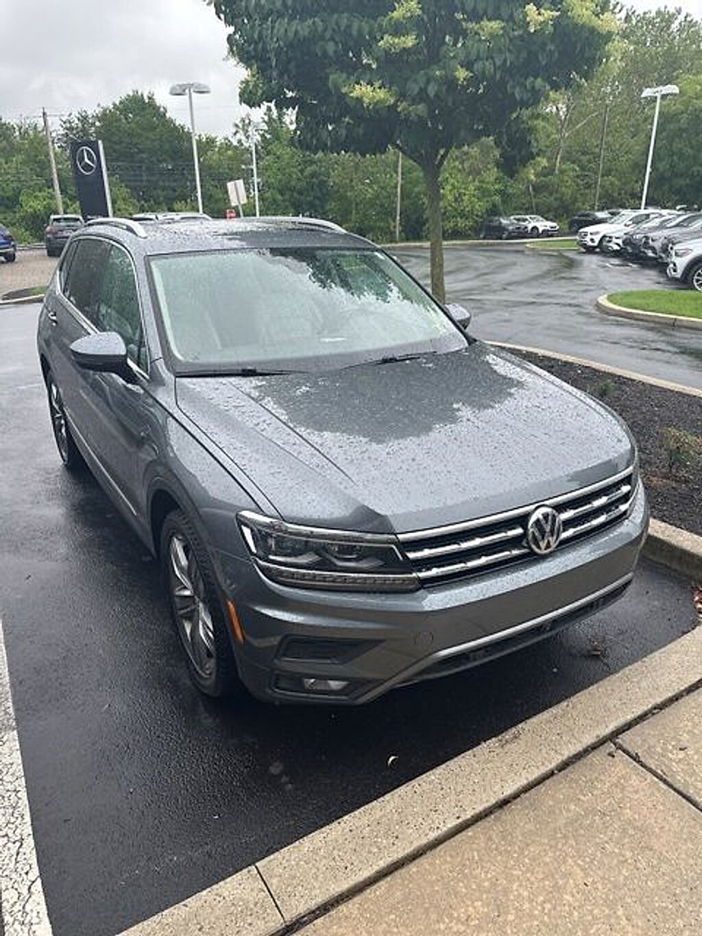 Used 2018 Volkswagen Tiguan 2.0T SEL Premium 4MOTION SUV