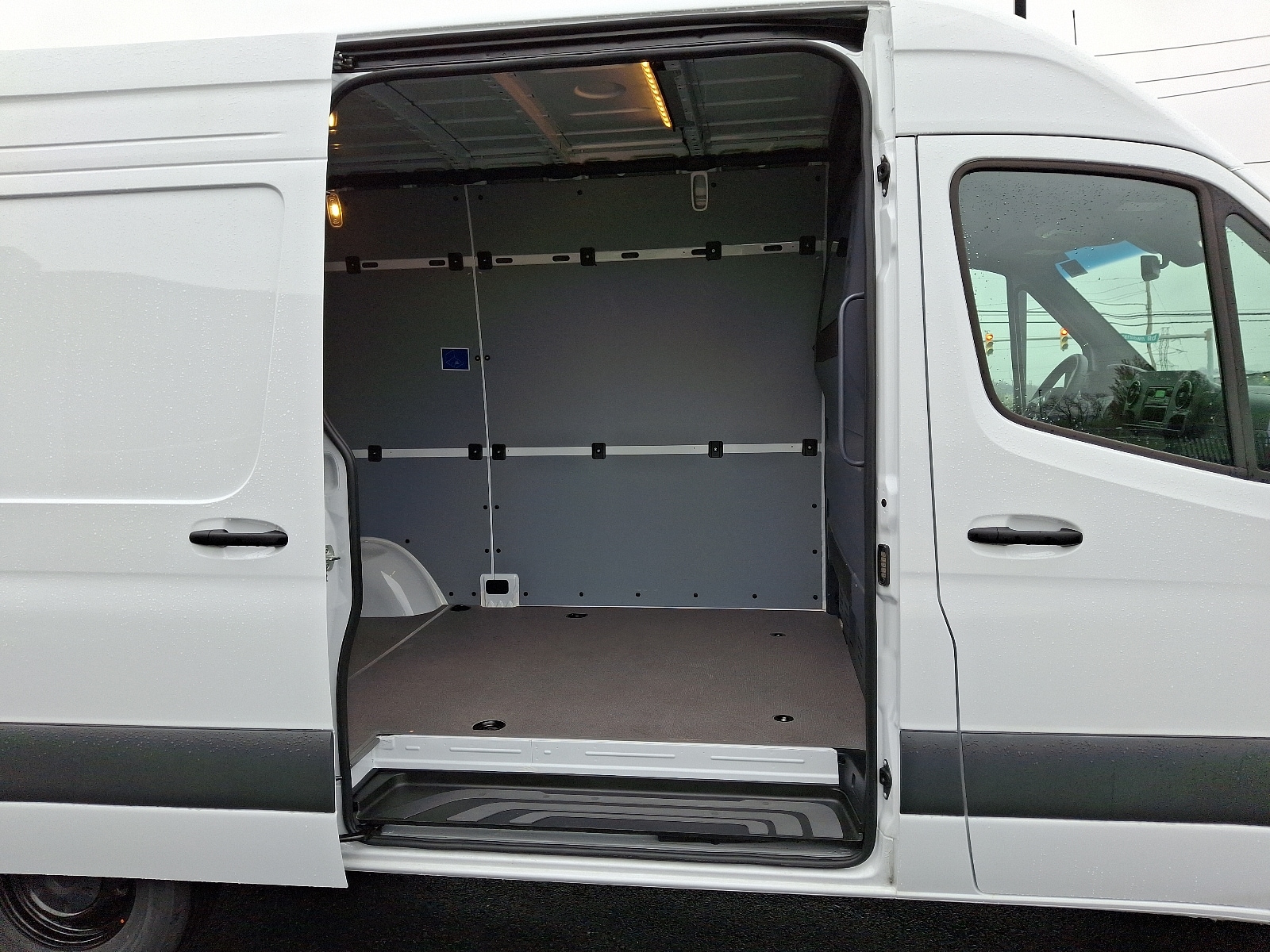 2025 Mercedes-Benz Sprinter Cargo Van Base - Photo 9