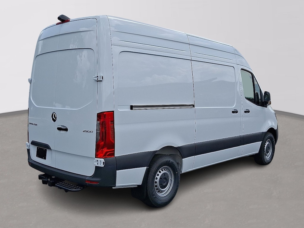New 2025 Mercedes-Benz Sprinter 2500 Standard Roof 4-Cyl Diesel Van Cargo Van